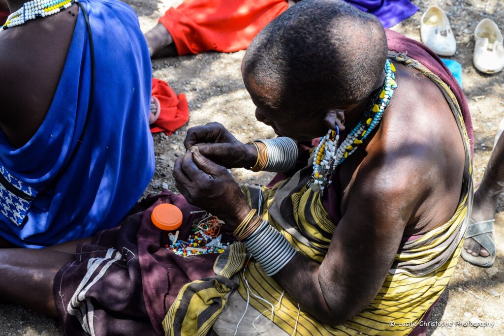 Artisanat Maasaï Natron lors d'une immersion