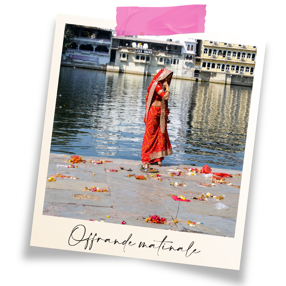Offrande matinale Udaipur, Inde